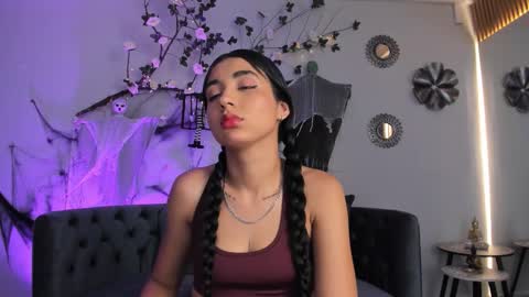 CLOE  online show from 10/30/25, 03:30