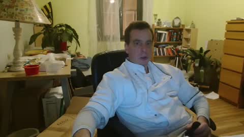Snapshot of clouplefun chatting on 01/22/25, 06:42 clouplefun online show from 01/22/25, 06:42