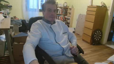 Snapshot of clouplefun chatting on 02/08/25, 07:04 clouplefun online show from 02/08/25, 07:04