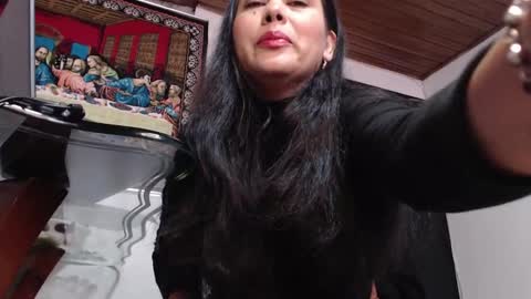 rocio online show from 02/18/25, 02:38