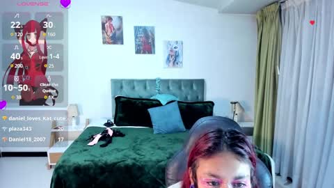 Snapshot of clown_face chatting on 03/02/25, 10:45 emely dolce online show from 03/02/25, 10:45