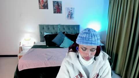 Snapshot of clown_face chatting on 03/07/25, 09:18 emely dolce online show from 03/07/25, 09:18