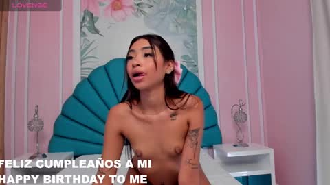 Snapshot of cloy_baby chatting on 12/03/24, 05:01 Eilyn online show from 12/03/24, 05:01