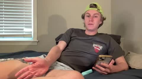 Snapshot of clydeaustin chatting on 10/15/25, 09:15 Clyde Austin online show from 10/15/25, 09:15