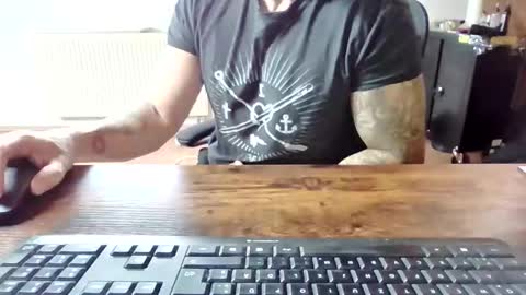 Snapshot of cock4onenight chatting on 11/12/25, 02:06 cock4onenight online show from 11/12/25, 02:06