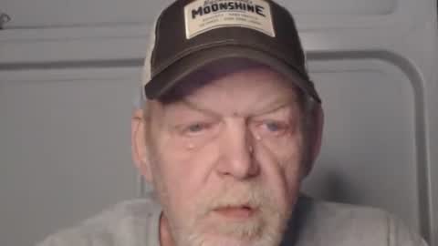 Snapshot of cockreadynow4u chatting on 12/24/24, 04:11 cockreadynow4u online show from 12/24/24, 04:11