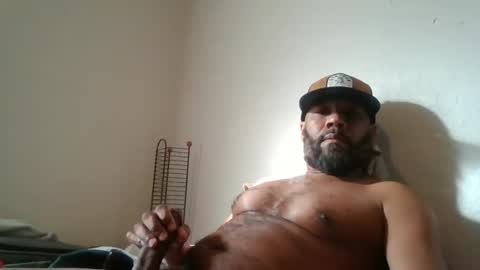 Snapshot of cockslanger39 chatting on 02/25/25, 02:54 Cockslanger39 online show from 02/25/25, 02:54