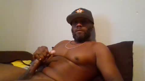 Snapshot of cockslanger39 chatting on 09/24/25, 01:25 Cockslanger39 online show from 09/24/25, 01:25