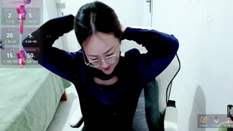 Snapshot of coco_coo chatting on 02/10/25, 08:20 coco online show from 02/10/25, 08:20