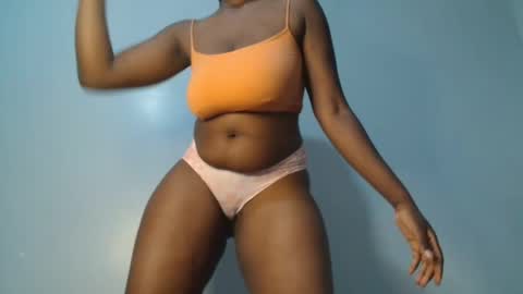 Snapshot of cocoalush9819 chatting on 10/31/25, 07:04 cocoalush9819 online show from 10/31/25, 07:04