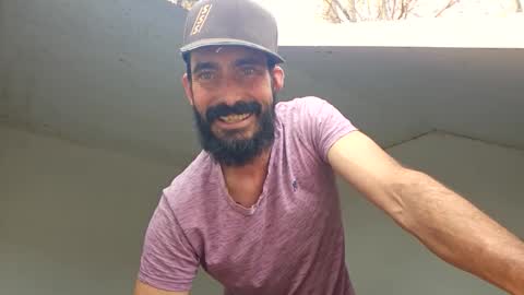 Snapshot of coffeemaker4 chatting on 11/19/25, 08:31 coffeemaker4 online show from 11/19/25, 08:31