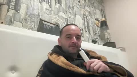 Snapshot of colambus555 chatting on 10/16/25, 04:41 colambus555 online show from 10/16/25, 04:41