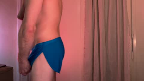 Snapshot of coldsweats chatting on 01/26/25, 02:45 coldsweats online show from 01/26/25, 02:45