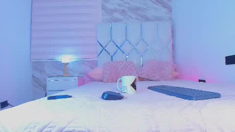 colett online show from 10/30/25, 12:17