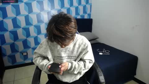 Snapshot of collinstone chatting on 01/22/25, 07:56 collinstone online show from 01/22/25, 07:56