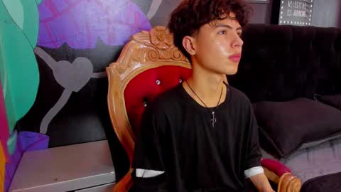 collinstone online show from 10/28/25, 05:04