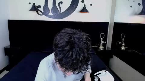 collinstone online show from 11/16/25, 04:12