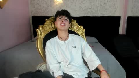 collinstone online show from 11/25/25, 08:31