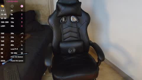 colombianmuscle8 online show from 10/08/25, 02:20