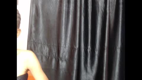Snapshot of coltish_sexy chatting on 01/20/25, 10:40 coltish_sexy online show from 01/20/25, 10:40