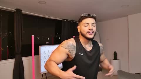 Snapshot of colton_mars chatting on 10/13/25, 02:11 Jhoan online show from 10/13/25, 02:11