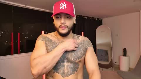 Snapshot of colton_mars chatting on 10/21/25, 04:13 Jhoan online show from 10/21/25, 04:13