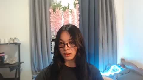 Snapshot of come_wet_me chatting on 03/02/25, 07:12 come_wet_me online show from 03/02/25, 07:12