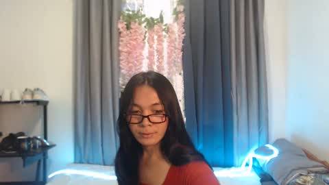 Snapshot of come_wet_me chatting on 03/11/25, 05:05 come_wet_me online show from 03/11/25, 05:05