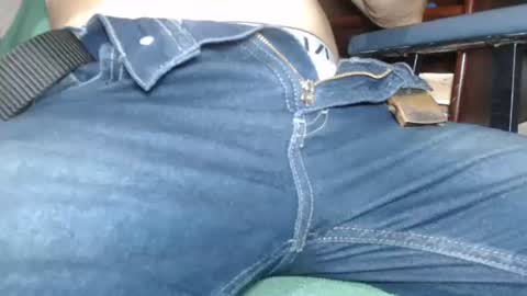 Snapshot of complacent12 chatting on 10/12/25, 08:08 complacent12 online show from 10/12/25, 08:08