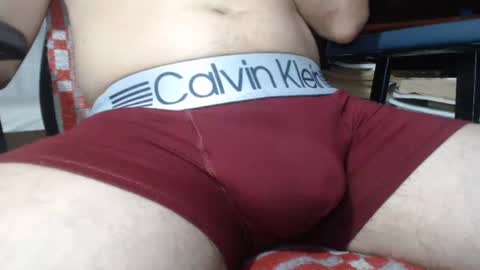 Snapshot of complacent12 chatting on 10/29/25, 11:01 complacent12 online show from 10/29/25, 11:01