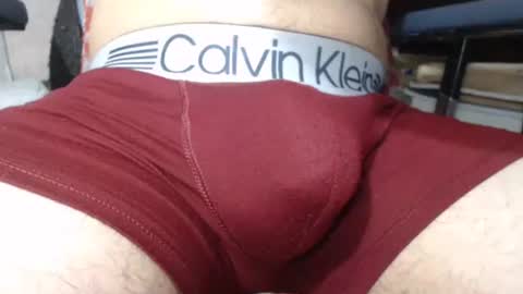 Snapshot of complacent12 chatting on 10/31/25, 10:05 complacent12 online show from 10/31/25, 10:05