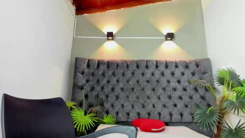 Snapshot of compton_01 chatting on 11/15/25, 03:48 COMPTON online show from 11/15/25, 03:48