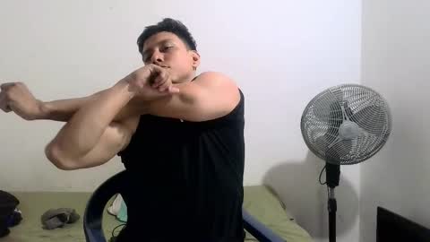 Snapshot of conde2710 chatting on 10/04/25, 12:08 ELCONDE online show from 10/04/25, 12:08