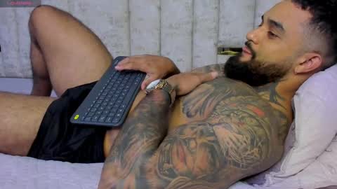 rusfegui online show from 03/11/25, 02:32