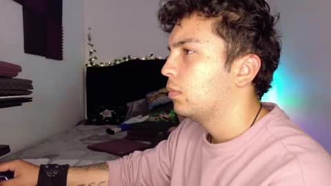 conor_taylor_ online show from 11/18/25, 04:11