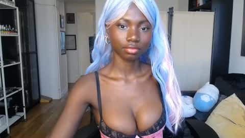 Snapshot of conymegan chatting on 02/04/25, 08:46 Carola independent model online show from 02/04/25, 08:46