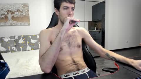 Snapshot of cookies_boys chatting on 11/26/25, 01:45 cookies_boys online show from 11/26/25, 01:45