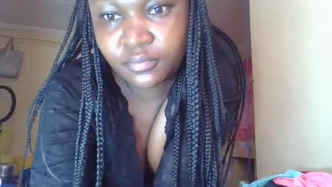 Snapshot of coolgirl001 chatting on 09/14/25, 06:56 coolgirl001 online show from 09/14/25, 06:56