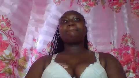 Snapshot of coolgirl001 chatting on 10/06/25, 10:45 coolgirl001 online show from 10/06/25, 10:45