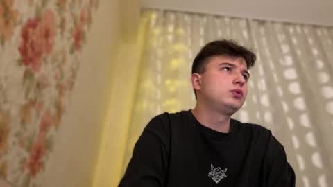 Lisa and Alen online show from 12/01/25, 06:02