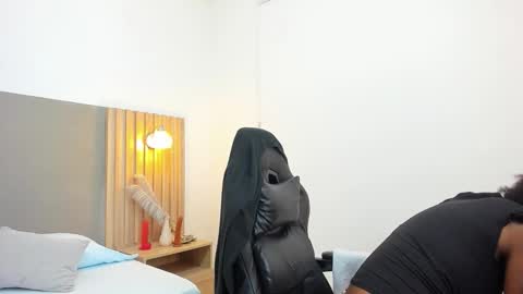 Snapshot of coral_15_ chatting on 11/05/25, 02:22 C O R A L online show from 11/05/25, 02:22