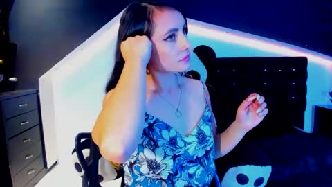 Coral  online show from 02/03/25, 06:07