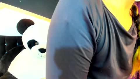 Coral  online show from 02/13/25, 12:21