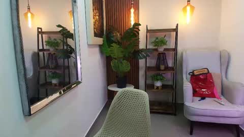 Coral online show from 10/06/25, 11:07