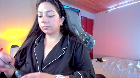 Snapshot of coraline_latin chatting on 01/24/25, 09:26 Coraline online show from 01/24/25, 09:26
