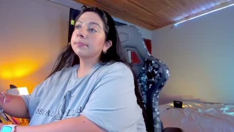 Snapshot of coraline_latin chatting on 02/04/25, 10:24 Coraline online show from 02/04/25, 10:24