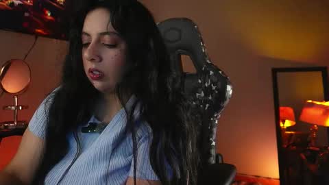 Snapshot of coraline_latin chatting on 10/07/25, 01:14 Coraline online show from 10/07/25, 01:14
