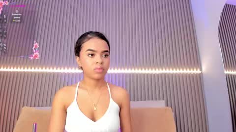 coralineross_ online show from 10/17/25, 11:13