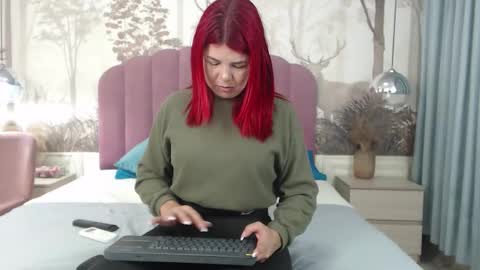 corineray online show from 10/13/25, 03:01