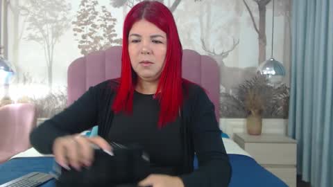 corineray online show from 10/17/25, 03:47